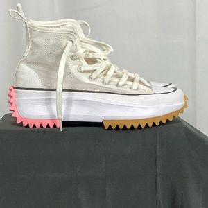 Women’s size 6 Converse